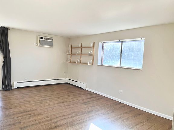 5th image of 937 N Clarkson St APT 306