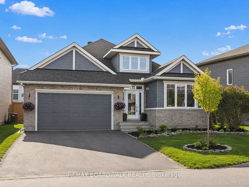 279 Sceptre Way S