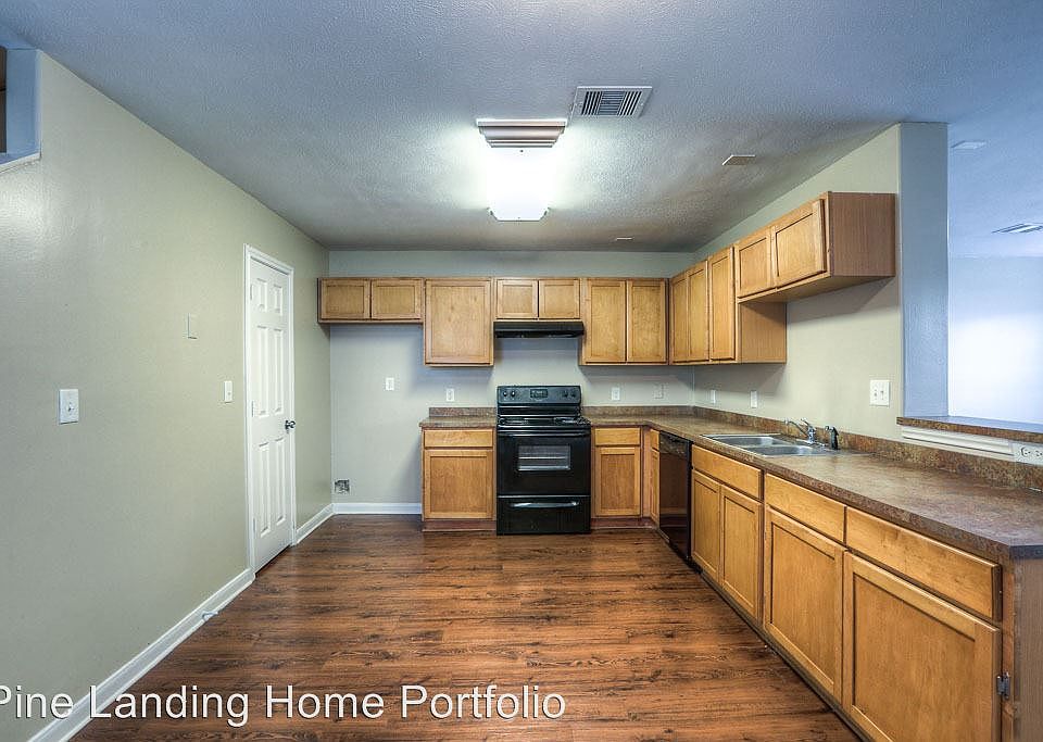1st image of 10607 Pine Landing Dr Unit A