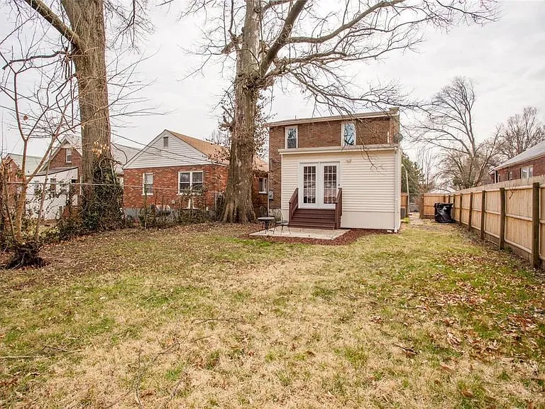 7045 Plymouth Ave — Photo 16
