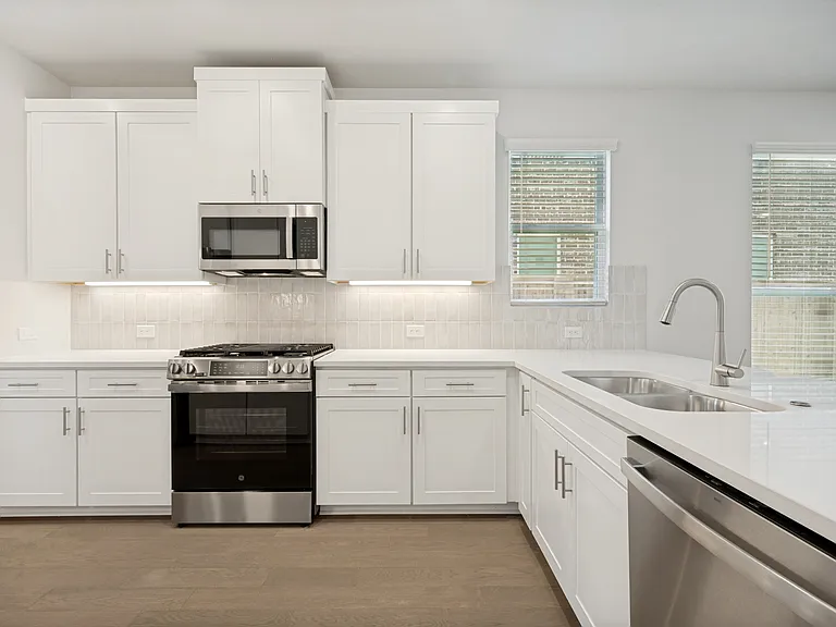 11572 Empress Dr — Photo 13
