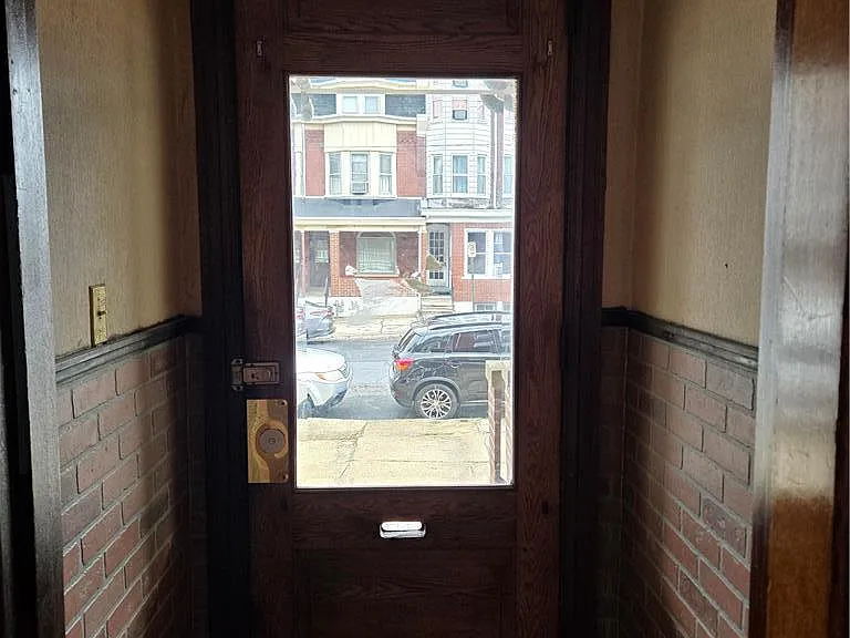 138 S 14th St — Photo 9