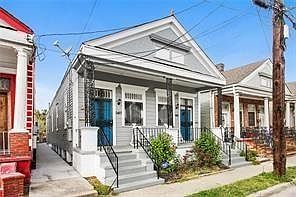 1st image of 3425 Magnolia St #27
