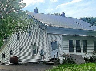 42 School St, Medway, ME 04460