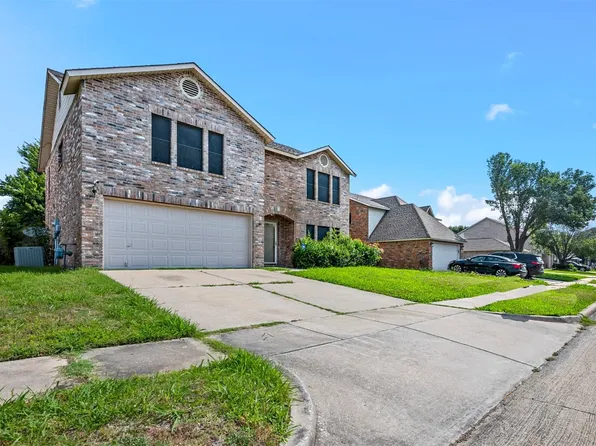 205 Menlo Park Dr, Arlington, TX 76002