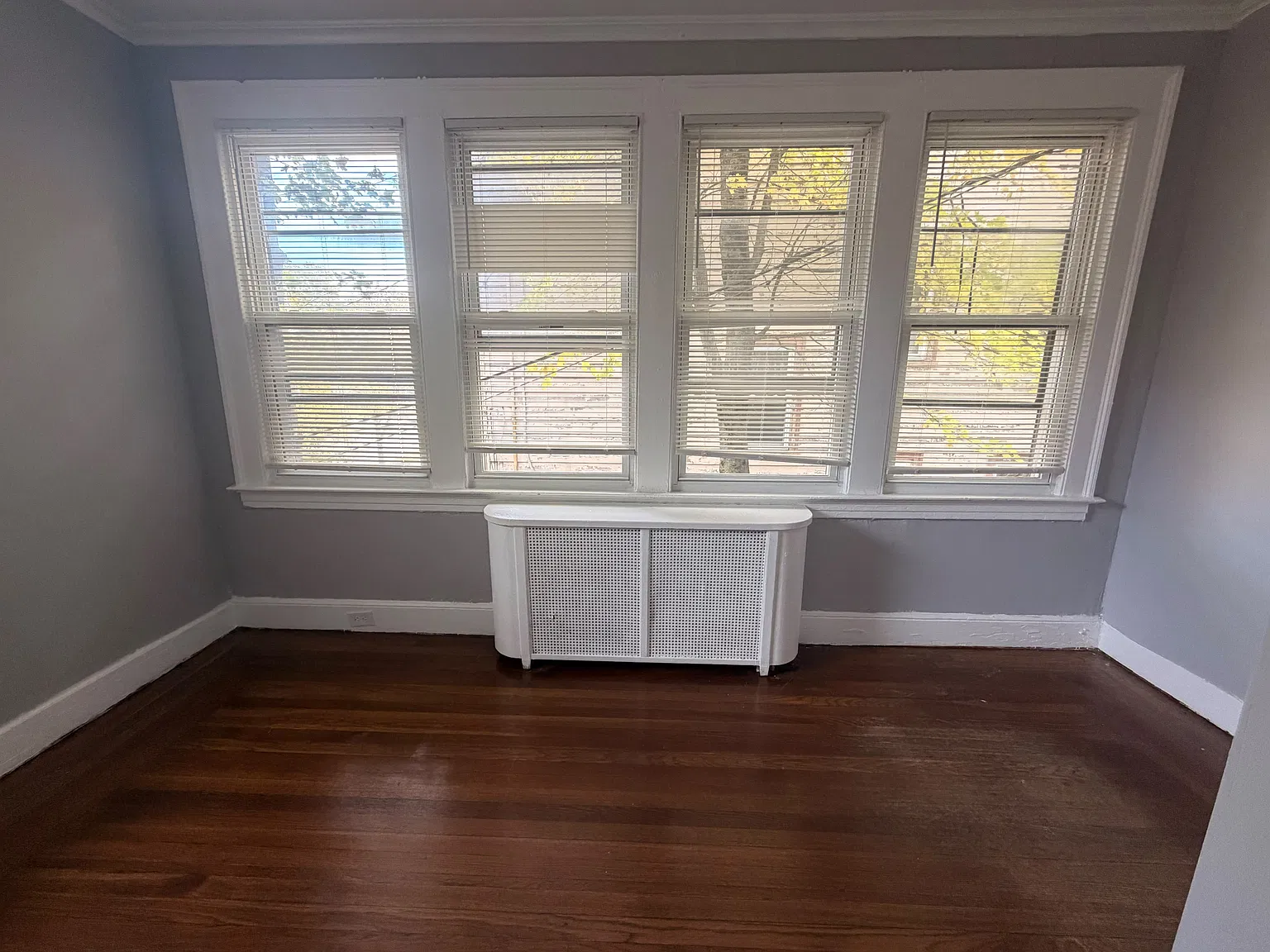 4 bed, $2,300 — Photo 4