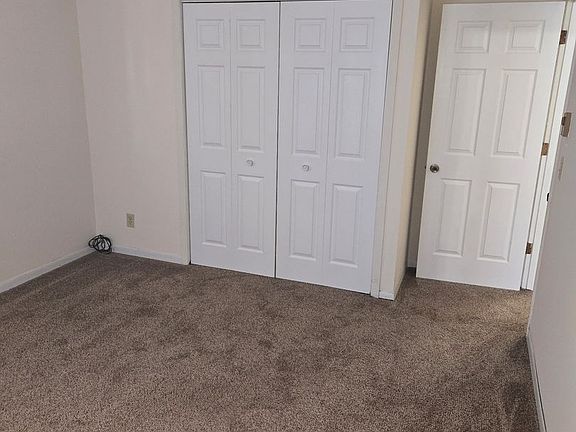 4th image of 2024 Green Tree Rd #2