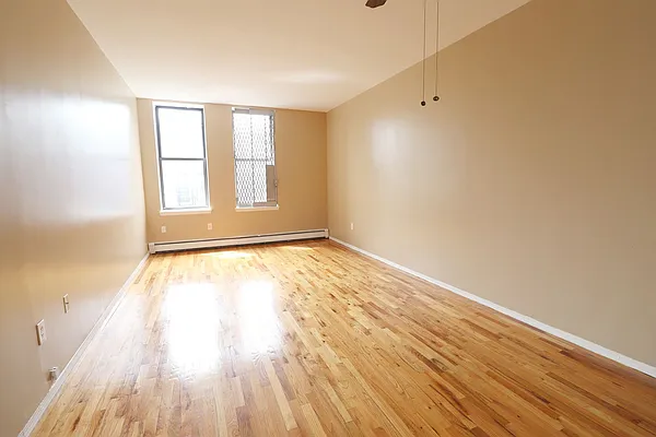 Rented by Nest Seekers International | media 9