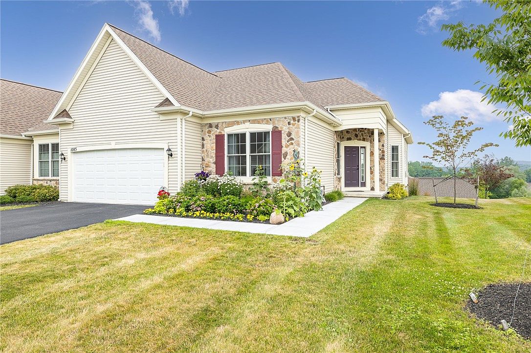 1085 Chapelhill Dr, Victor, NY 14564 | Zillow
