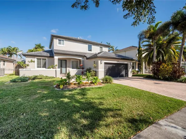 15929 SW 141st Ter, Miami, FL 33196