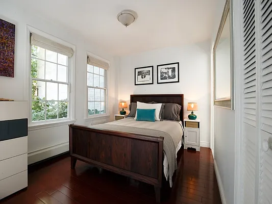 Sold by Sotheby's International Realty | media 17