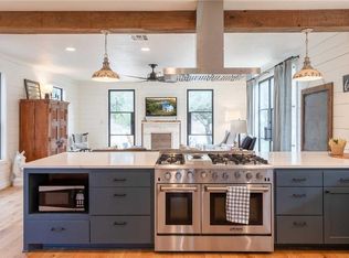 200 High Point Trl, Dripping Springs, TX 78620