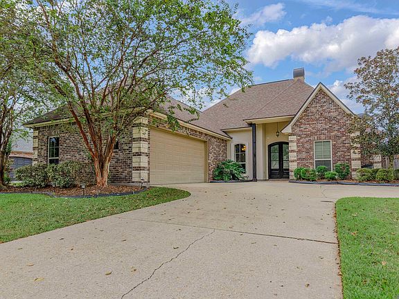3rd image of 14670 Wisteria Lakes Dr