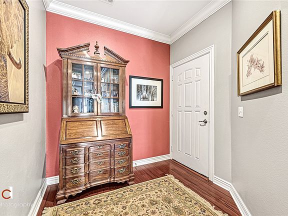 3rd image of 2815 W Valley West Ct