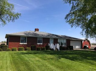200 N Elkhart St, Wakarusa, IN 46573