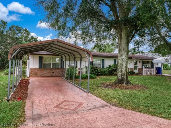 129 Ida Ave, Lake Placid, FL 33852