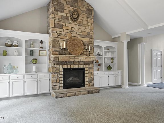 3rd image of 17028 Ashburton Dr