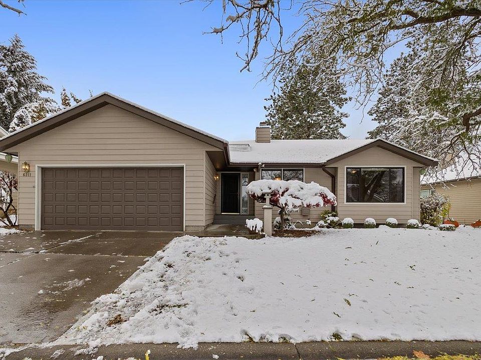 1st image of 6311 N Royal Crescent Ln