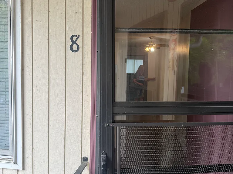 4228 SE 15th Ave #8 — Photo 5