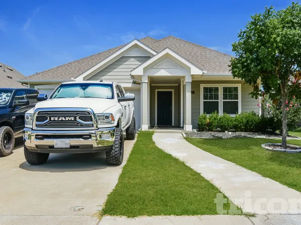 126 Spring Creek Ln, Terrell, TX 75160