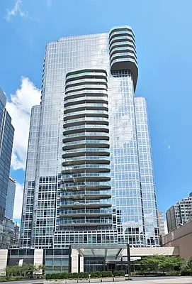 Sold by Keller Williams NYC | media 13