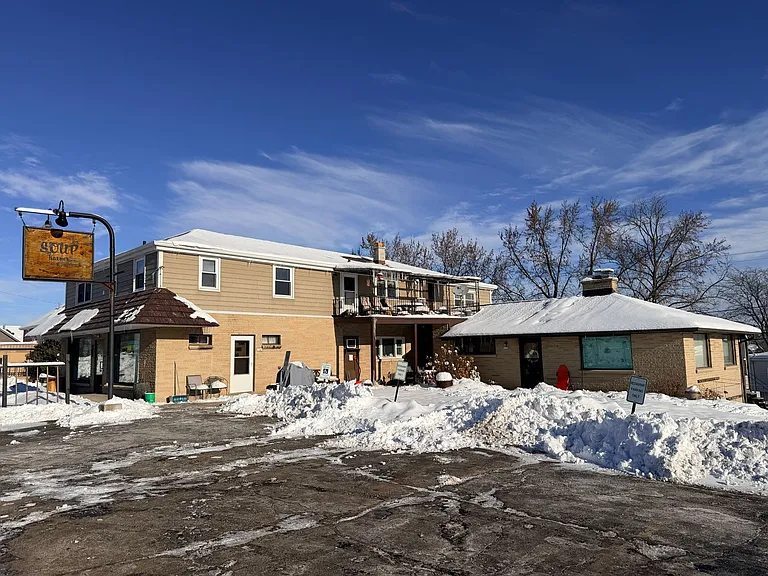 1739 N Main St — Photo 10