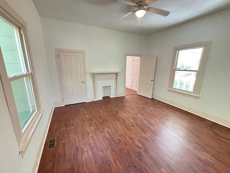 693 Maywood St — Photo 8