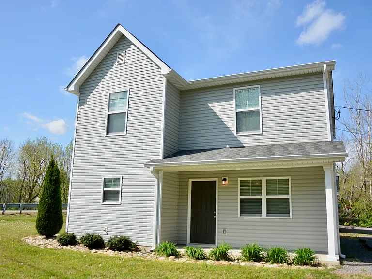 7303 Burnett Creek Rd SE — Photo 1