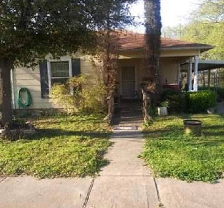 1st image of 1317 E Annie St