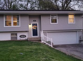 1407 W Euclid Ave, Indianola, IA 50125