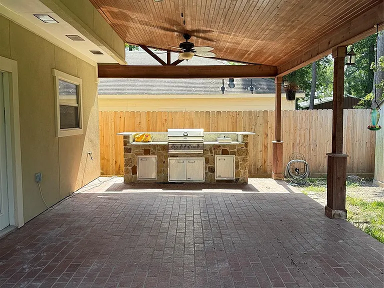 1523 Glen Oaks Dr — Photo 23