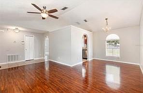 4th image of 521 Whiskey Creek Ct