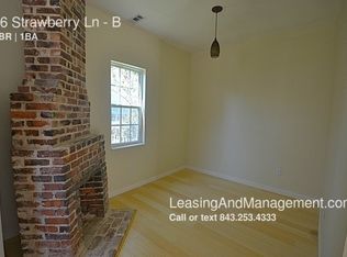16 Strawberry Ln #B, Charleston, SC 29403