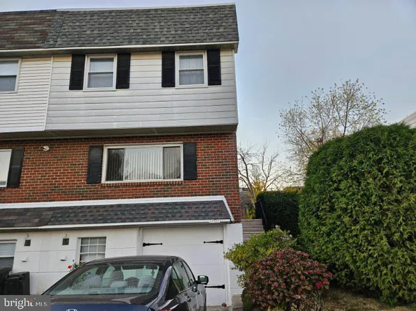10922 Lockart Rd, Philadelphia, PA 19116