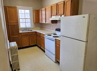 40 Pleasant St #6, Waterville, ME 04901