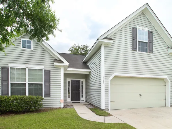 7677 Eagle Lake Rd, North Charleston, SC 29418