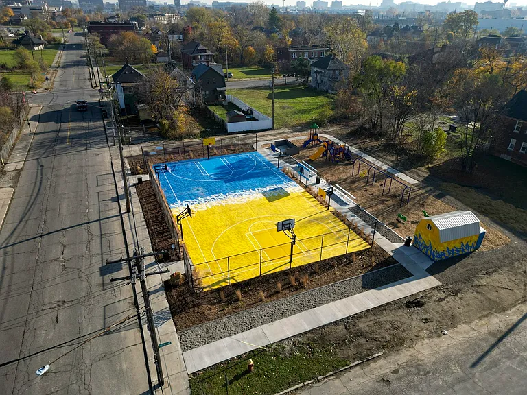 6204 Rosa Parks Blvd — Photo 14