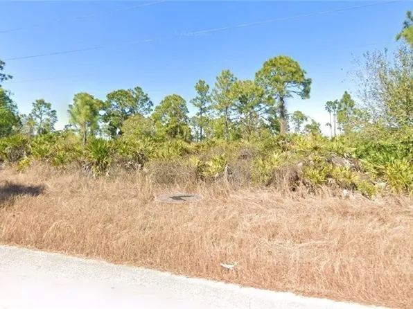 1107 Fogia St E, Lehigh Acres, FL 33974