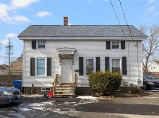 1755 1/2 Cranston St, Cranston, RI 02920