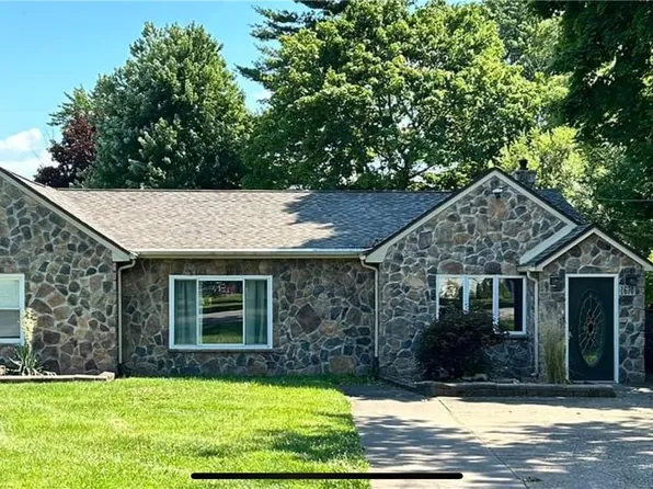 1670 Saunders Sett Rd, Lewiston, NY 14092