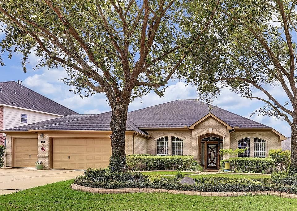 1st image of 507 Summer Trace Ln