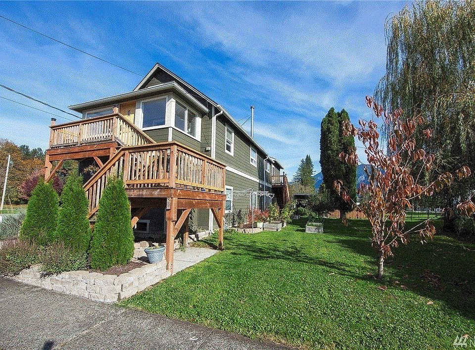 1st image of 8370 Euclid Ave SE