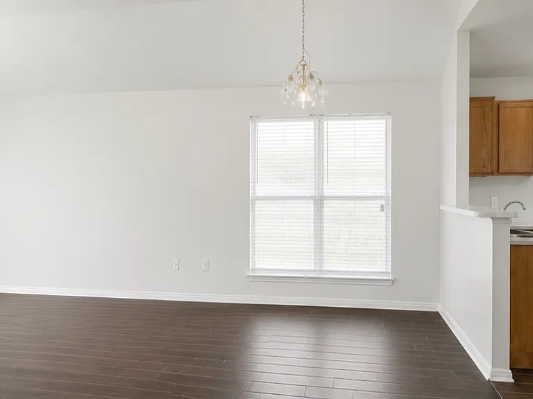 2852 Saint Johns Ave — Photo 8