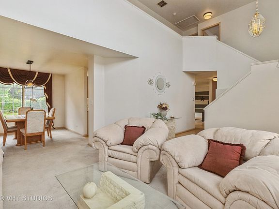 3rd image of 1500 Woodbury Cir