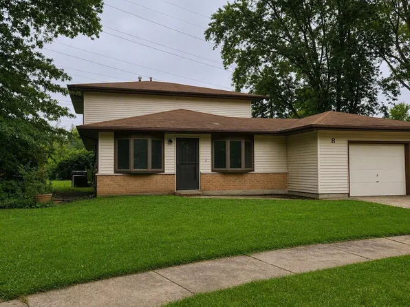 8 Wayne Ct, Park Forest, IL 60466