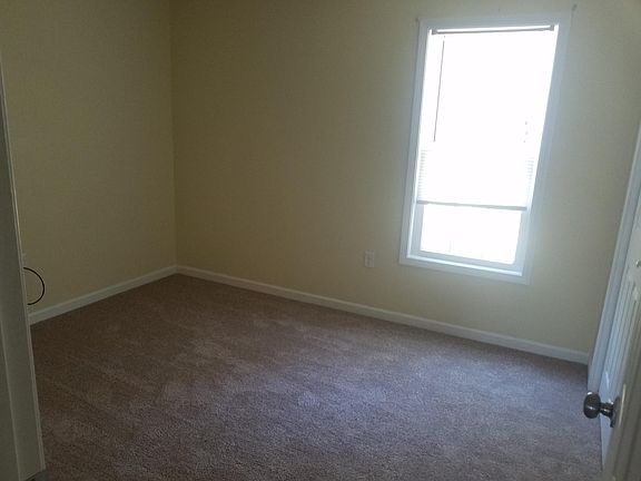4th image of 406 Sumter Dr Unit 2