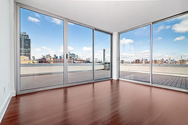 Rented by REAL New York | media 19