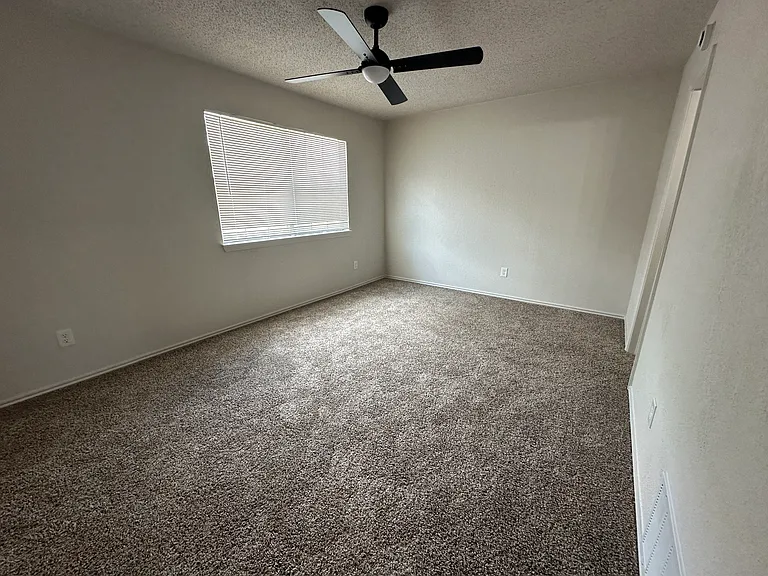 10410 Cymbal Dr — Photo 10