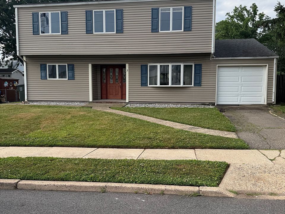 1st image of 3 Doreen Dr