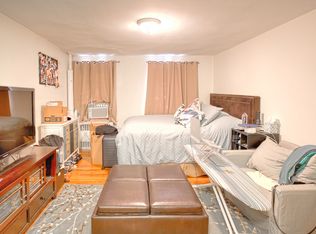 214 Sullivan St FLOOR 6, New York, NY 10012
